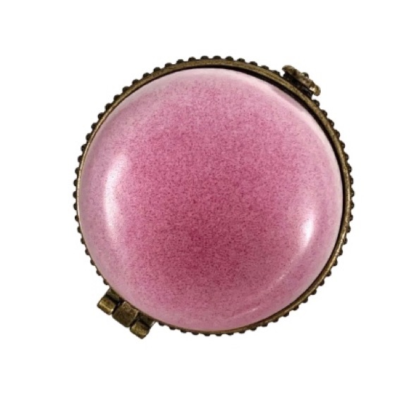 VINTAGE PORCELAIN SLEEPING CAT ON PILLOW HINGED TRINKET BOX - Picture 9 of 10